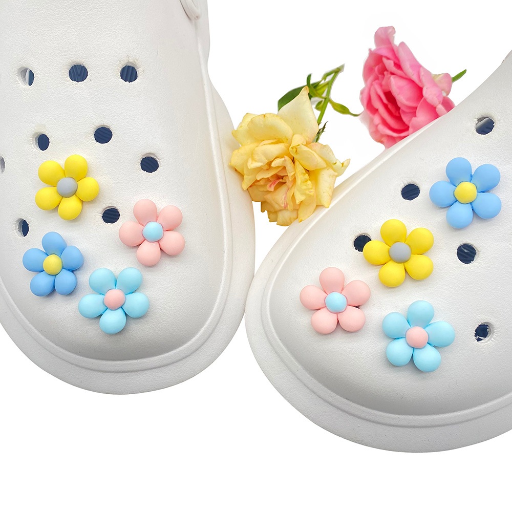 MEIDJ ดอกไม้, ตุ๊กตาหมี, โบว์รองเท้า Charms อุปกรณ์เสริม DIY พร้อมปุ่มตกแต่ง PVC Fit to Bubble Slides รองเท้าแตะของขวัญรักหญิง - รูปที่ 2