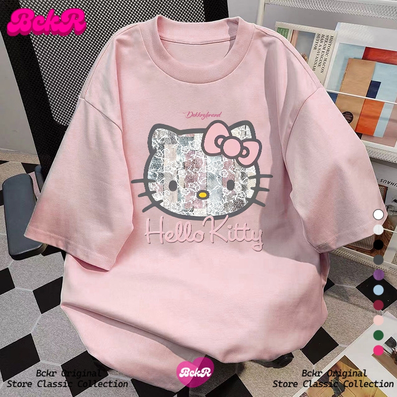 【จัดส่งตลอด 24 ชั่วโมง】🔥BCKR ลายแมวน้อย เสื้อผญ เสื่อยืด🐱แมตช์ได้ทุกแบบ oversize คอกลม เสื้อYG2795
