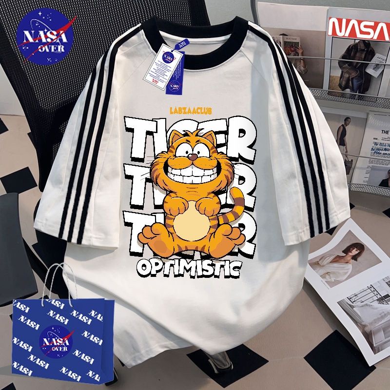 【จัดส่งจากกรุงเทพฯ】🔥NASA ฤดูร้อน ลายแมวการ์ตูน 🐱 สไตล์ขี้เกียจ oversize แขนสั้น ยูนิเซ็กส์ ลำลอง เทรนด์ สามแถบ สีดำ เสื้อYG813 - รูปที่ 5