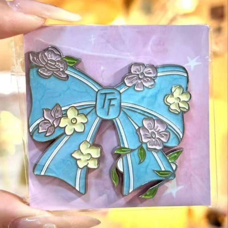 TF四代奔跑2阳光降落蝴蝶结家族徽章全套胸章 TF Family 4th Generation