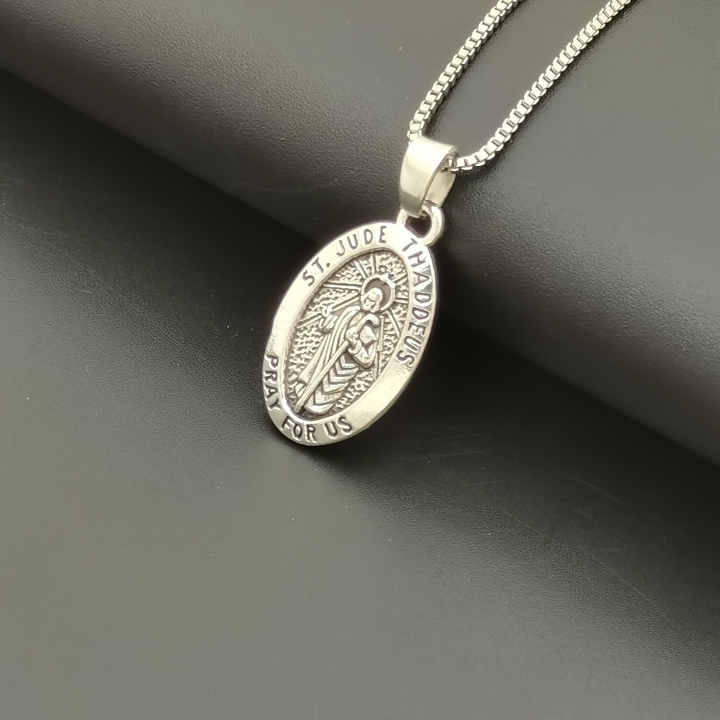 10 ชิ้นโลหะผสม ST JUDE THADDEUS สร้อยคอเหรียญสําหรับผู้ชายผู้หญิงศาสนา A-285d