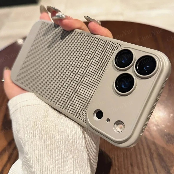 เคสโทรศัพท์หรู ระบายอากาศได้ ผิวแมตต์ เย็น ระบายความร้อน พร้อมฟิล์มป้องกันเลนส์ ใช้ได้กับ iPhone 17 16 15 14 13 12 Pro Max Plus ระบายความร้อนเร็ว กันกระแทก เคสแข็ง PC ป้องกันขอบหลัง ดีไซน์สวย