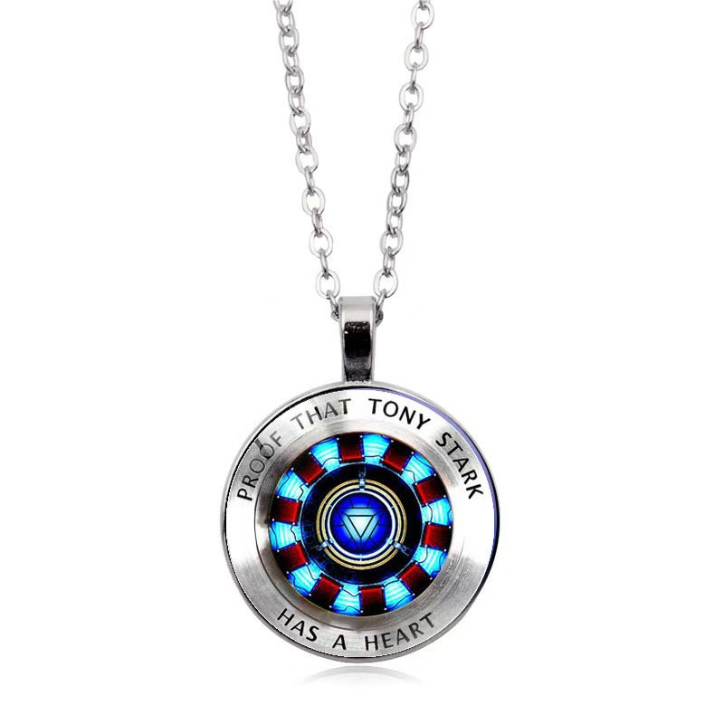 1pcs Iron Man สร้อยคอหัวใจ ARC-REACTOR แฟชั่น Tony Stark คอสเพลย์ Props Choker จี้สําหรับผู้ชายผู้หญ