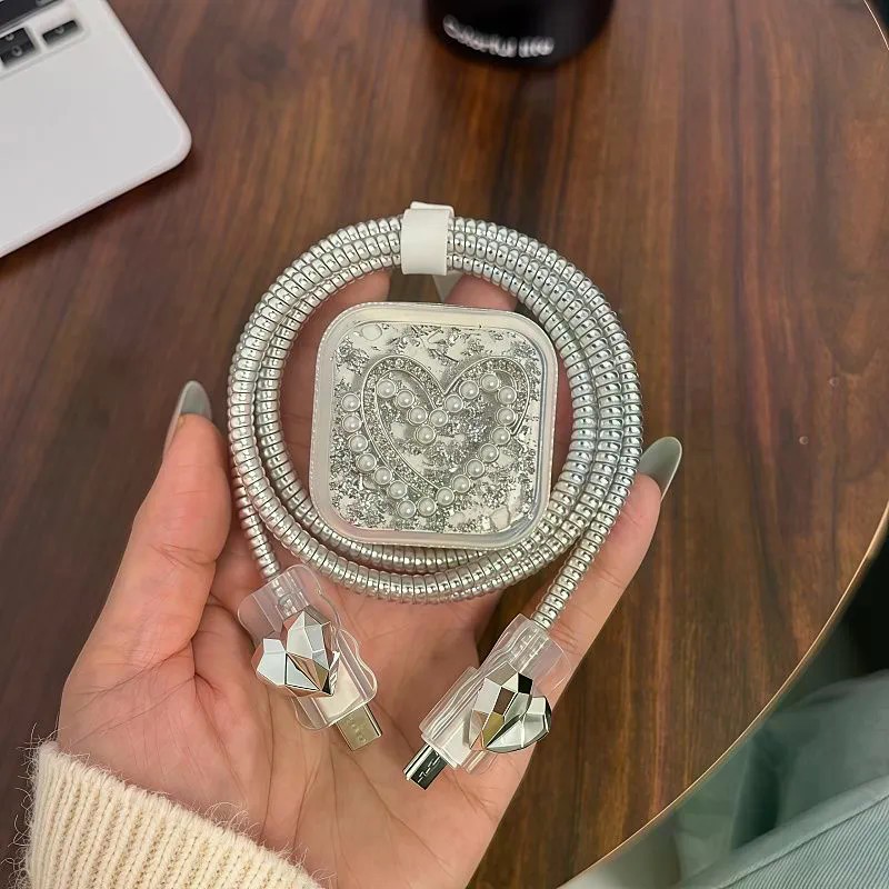 Love Heart Pattern Charger Protector 40W Charger Cover Anti-breaking Soft Silicone Cable Type C Wind