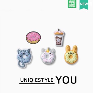 2026 อุปกรณ์เสริมสไตล์ใหม่รองเท้าหลุมดอกไม้แมวน่ารักโดนัทกระ…