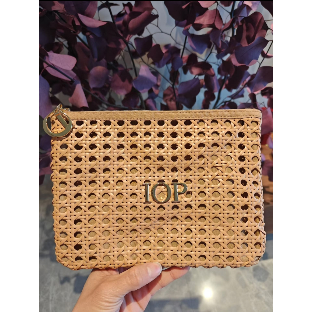 มาใหม่! กระเป๋าแต่งหน้าสานไม้ไผ่รุ่นลิมิเต็ดพร้อมกล่อง (ขนาด: 22*16.5ซม.)