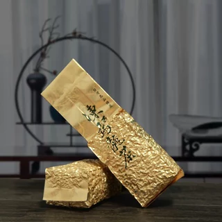ชาอู่หลงตงติ้ง (Dong Ding Oolong) แท้จากไต้หวัน แบบใบชา หอมเข้มกลมกล่อม 150g 真空袋 (ถุงสุญญากาศเก็บความสด)/冻顶乌龙茶/ชาอู่หลง/ชาไต้หวัน/ชา焙火/ชา150g/ชาถุงสุญญากาศ/ชาเย็น/ColdBrewTea/ชารับแขก/ชาหอมดอกไม้