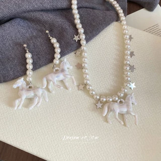 ชุดเครื่องประดับสำหรับผู้หญิง สร้อยคอกับต่างหู ดีไซน์แฟชั่น สวมใส่ง่ายทุกวัน