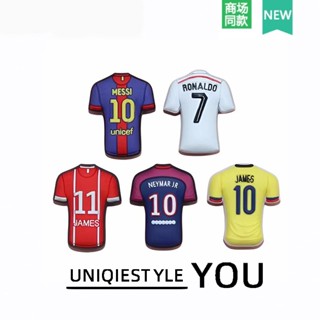 รองเท้าแตะแบบใหม่ตกแต่งด้วยรู DIY ถอดออกได้ ลายฟุตบอล