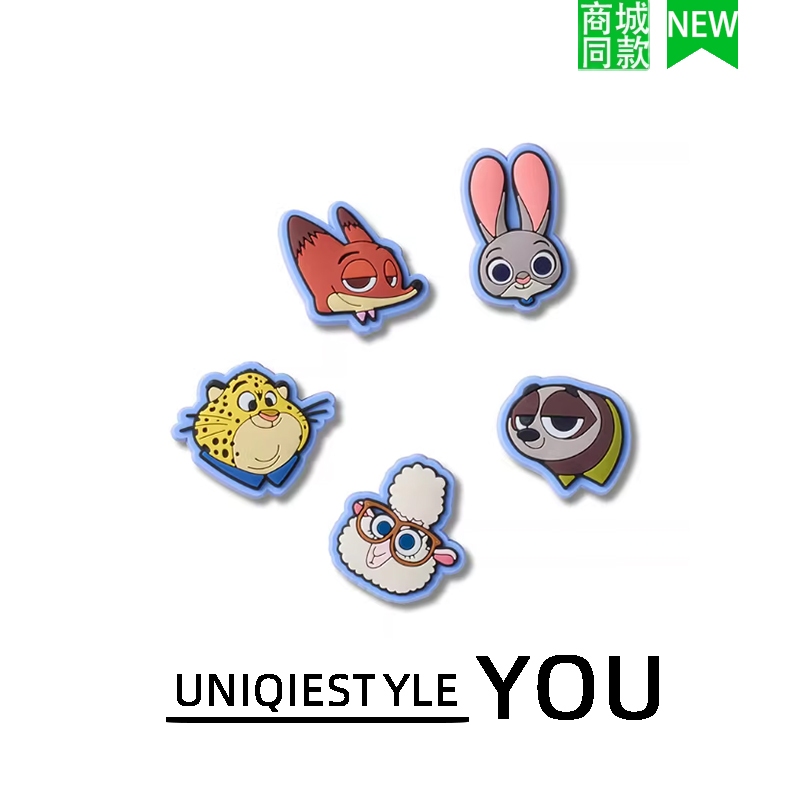รองเท้าหัวเข็มขัด PVC ลายดอกไม้น่ารัก พร้อมชุดตกแต่งการ์ตูน