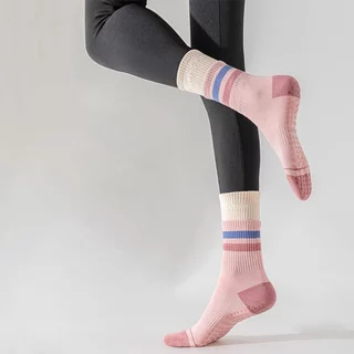 FUYOGI ถุงเท้ากันลื่น ซับแรงกระแทก กันลื่น ยืนหยุ่น ซับเหงื่อดี Yoga Sock เหมาะกับการเล่นโยคะ พิลาทิส