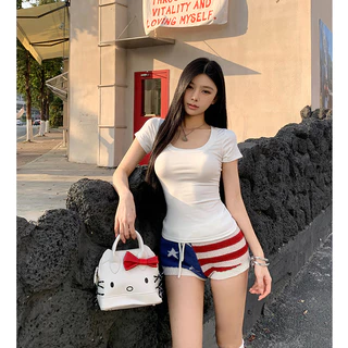 🤎Bra Queen🖤เสื้อยืดแขนสั้นไหล่ตรงคอยูสําหรับผู้หญิงในฤดูร้อนทรงเข้ารูปรัดเอวรัดรูปสาวร้อนสั้นด้านบน
