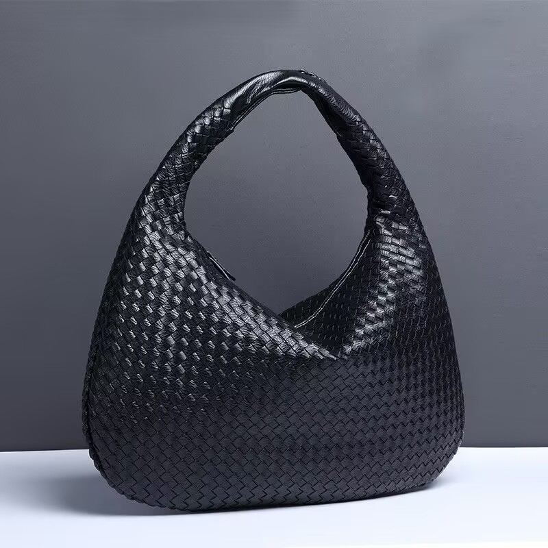 กระเป๋าสะพายข้าง handwoven PU สำหรับผู้หญิง ขนาดใหญ่ สไตล์ tote