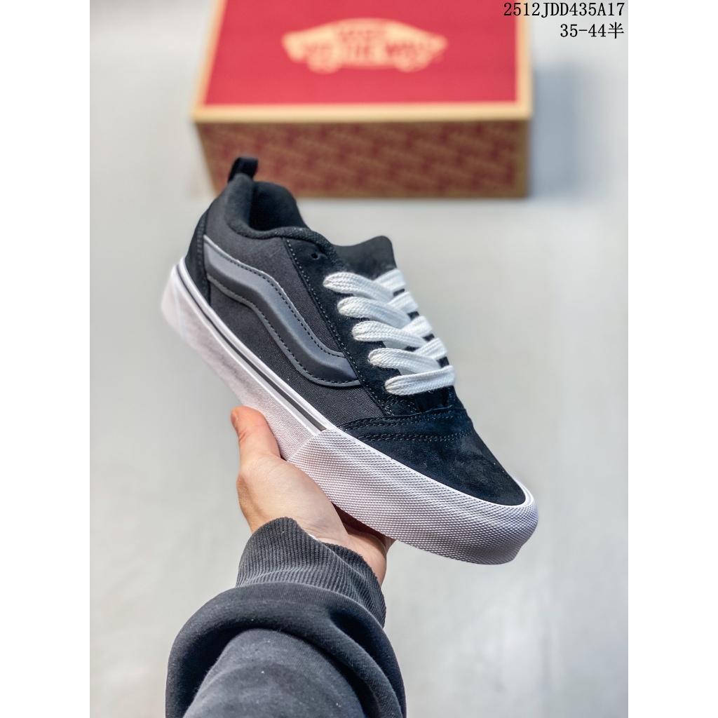 Vans Knu Skool รองเท้าลําลอง