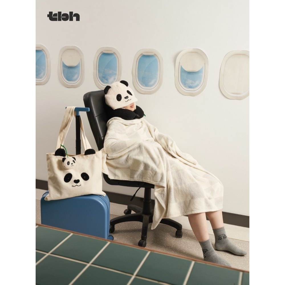 【ลด 20% กดติดตามรับโค้ด】tbh PANDA POMPOM ชุดพักผ่อนท่องเที่ยว ผ้าห่ม หมอนคอ ถุงผ้าแคนวาส ของขวัญ