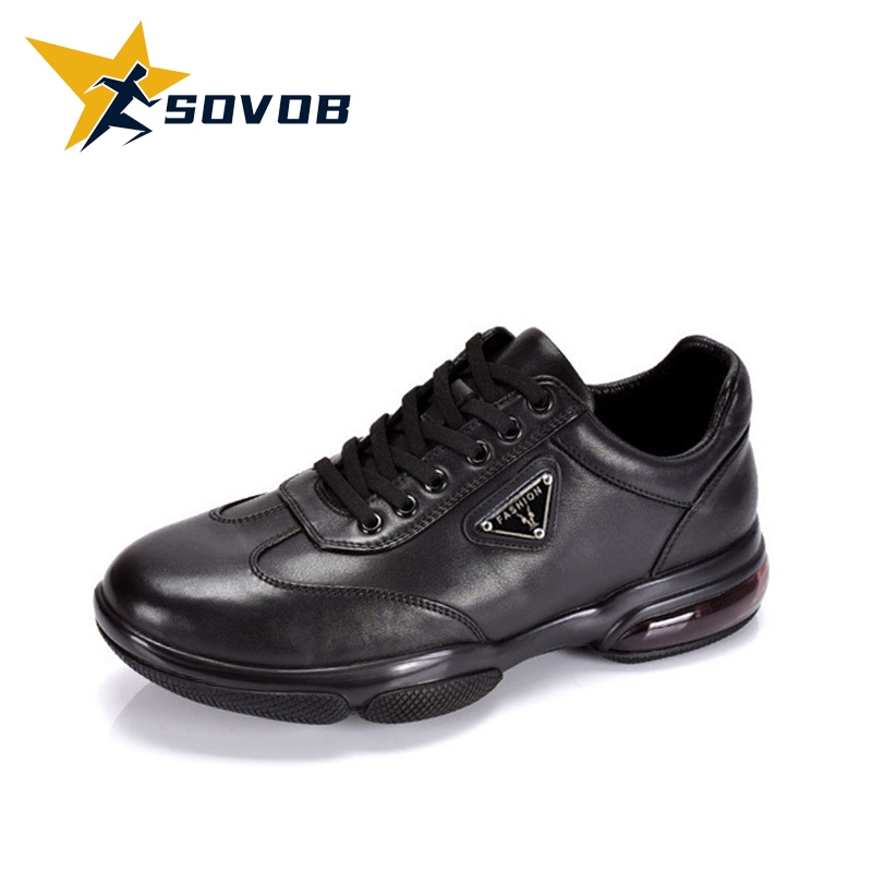 SOVOB รองเท้าหนังธุรกิจสําหรับผู้ชาย 2025 ใหม่เกาหลีสีดํารองเท้าลําลองกีฬาพื้นหนากันลื่น
