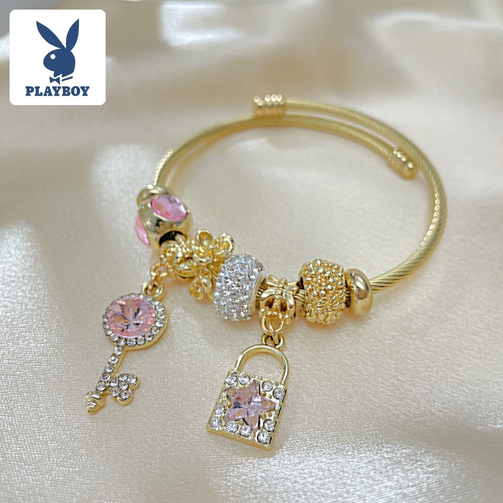 PLAYBOY 18K คงทนไม่ซีดจาง สร้อยข้อมือเหล็กกล้าไร้สนิมสไตล์เรียบหรู - ของขวัญสำหรับคนพิเศษ สีทอง/เงิน GH1056