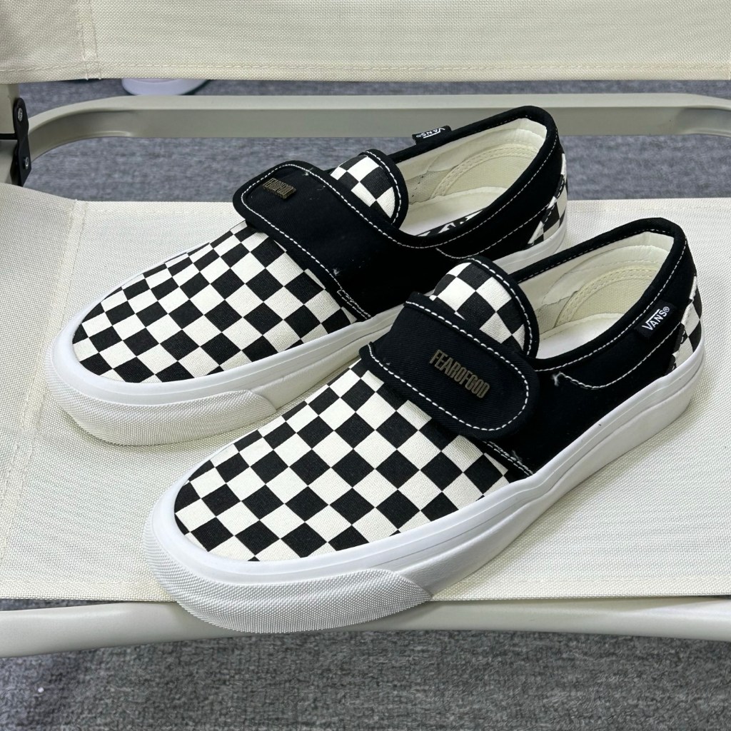 Fear of Fog x Vans Slip On กระดานหมากรุกสีดําและสีขาวรองเท้าบอร์ดลําลองตัดต่ํา
