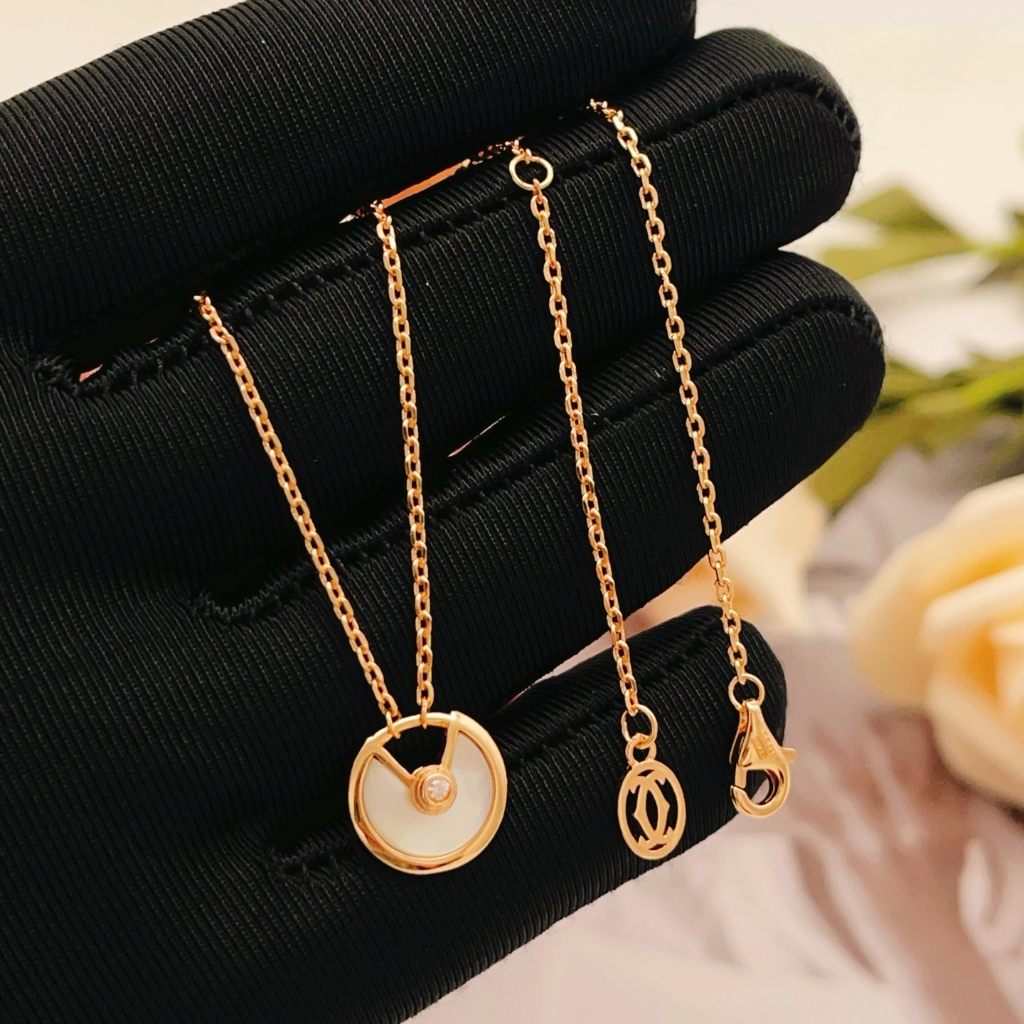 รุ่นสูง 1: 1Car 18k Rose Gold White Mother-of-Pearl Amulet Necklace - สร้อยคอพลอยโซ่คอปกหรูหราและซอก