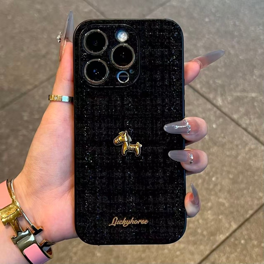 สไตล์ใหม่ 11 ความรู้สึกระดับไฮเอนด์ 12 Little Golden Horse 13 Fine Flash 14 เหมาะสําหรับ Apple 17promax เคสโทรศัพท์ 15 Creative xs ที่ไม่ซ้ํากัน iPhone16 Shock-proof xr เคสป้องกัน