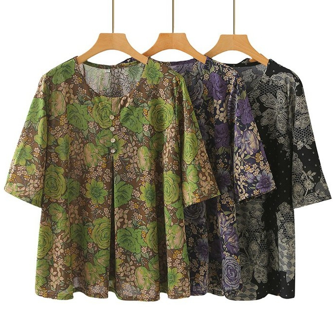 [คลังสินค้าพร้อม] ขนาดใหญ่กลางอายุเสื้อผ้าสตรีผ้าไหมน้ําแข็งเย็นสบายเสื้อยืดด้านบนแม่อ้วนเสื้อผ้าฤดูร้อนหลวม