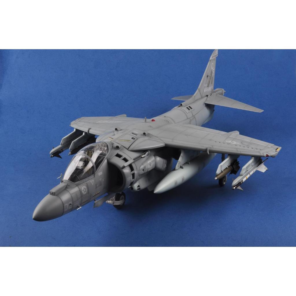 Mering US AV-8B Harrier II Fighter Model Plane Version 60027