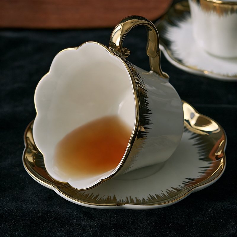 MBB ชุดถ้วยกาแฟ 4 ชิ้น (220 มล.) พร้อมการตัดแต่งสีทอง – 💘ของขวัญที่สมบูรณ์แบบสำหรับคนรักกาแฟ🎁 - รูปที่ 6