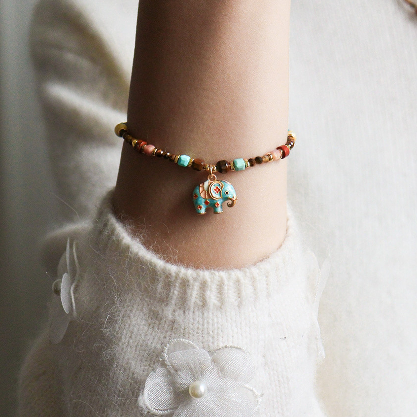 สร้อยคอมุกช้างน้อย, ต่างหู Jixiang, สร้อยข้อมือช้างน้อย