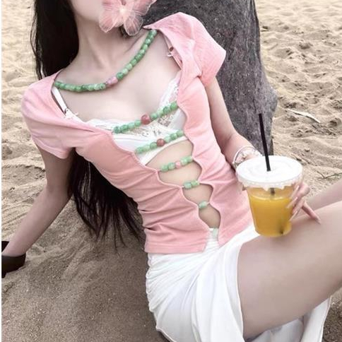 เสื้อแขนสั้นคัตเอาท์ลูกปัดสีชมพูของผู้หญิงอินเทรนด์ - เสื้อครอปทรงเข้ารูป Y2K