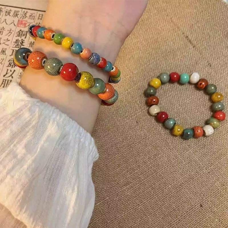 สร้อยข้อมือเซรามิกสี dopamine สไตล์โบฮีเมียน กับลูกปัดเคลือบสีรุ้งสวยงาม