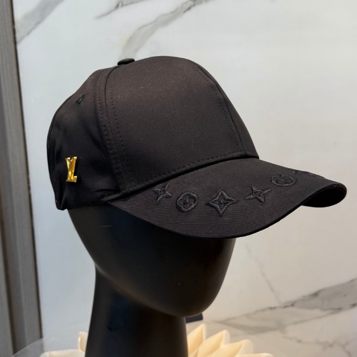 หมวกเบสบอลสีดํา LV130