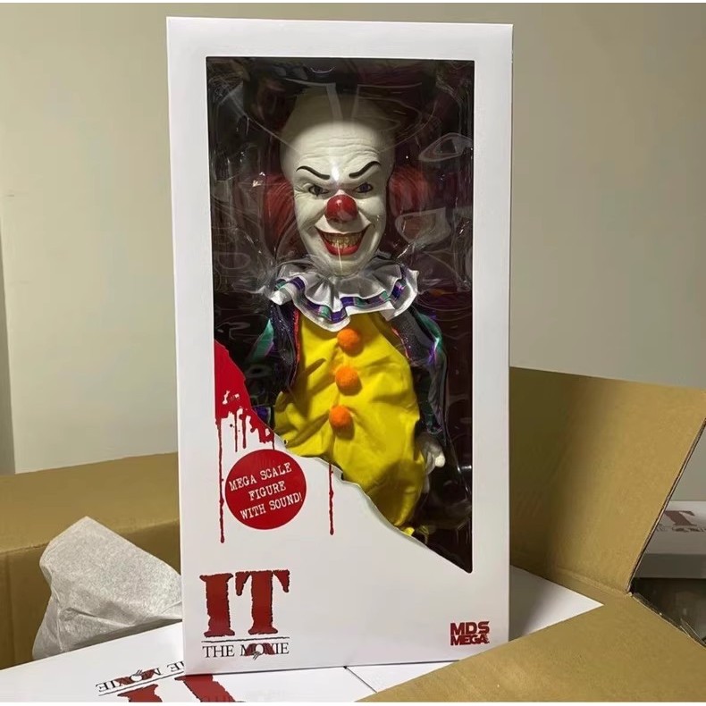 MEZCO MDS Designer Series It 1990 Pennywise แอ็คชั่นฟิกเกอร์พูดได้ขนาด 15 นิ้ว
