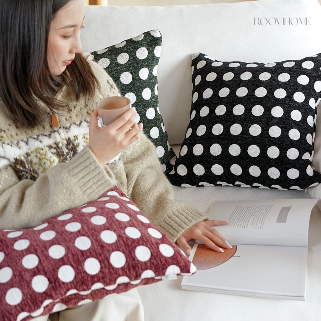 หมอนอิง ปลอกหมอน ลายจุด ผ้าเชนิลล์ RooviHome Dot Rhythm Series thumbnail 5