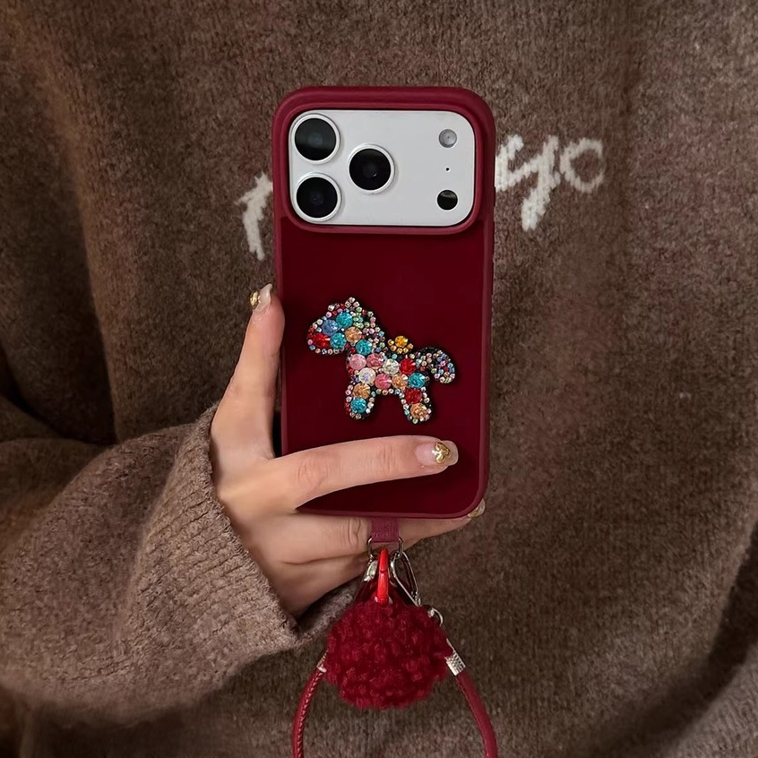 หรูหราสีเพชรม้าสีน้ําตาลสีแดงผ้าสักหลาดหนังผิดสายรัดกรณีโทรศัพท์สําหรับ ไอโฟน 17โปรแม็กซ์ 14 15 16 มือโปร สูงสุด 13 กันกระแทกผู้หญิงมือถือปลอก