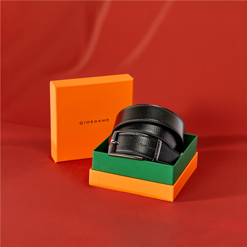 mall inline badgeGIORDANO Men Belts Debossed Logo Pin Buckle Cowhide Pin buckle belt Durable Fashionable Casual Cow Split Leather Belts Gift Box Packaging 01135640