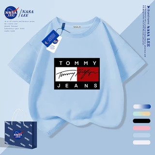 [จัดส่งในวันเดียวกัน] เสื้อยืดผ้าฝ้ายแขนสั้นสำหรับชายและหญิง ดีไซน์อาร์ตลายเซ็น