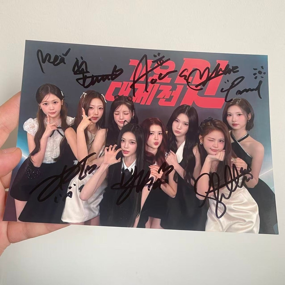 Hearts2Hearts H2H JIWOO CARMEN YUHA STELLA JUUN A-NA IAN YE-ON ลายเซ็นภาพถ่าย 5*7 K-POP 2026