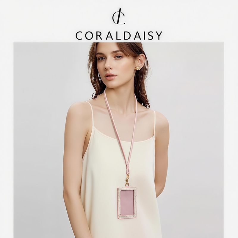 CORALDAISY รุ่นใหม่ปี 2026 กระเป๋าผู้หญิง ผู้ถือรหัสเชือกเส้นเล็ก หนังมีสไตล์ ที่ใส่นามบัตร มินิ