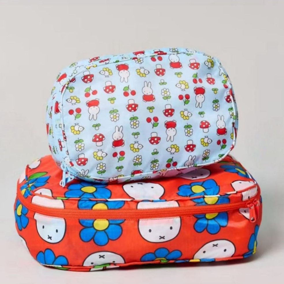 กระเป๋าเก็บของสําหรับเดินทางบรรจุ Hello Kitty Miffy กระเป๋าใส่เสื้อผ้าแบบพกพาสําหรับเดินทางการ์ตูนน่ารักชุดสองชิ้น