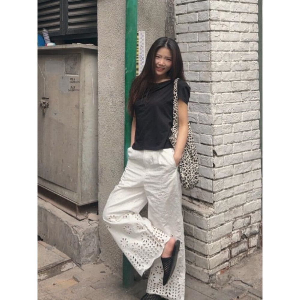 XYJ American High Street สีขาวปักกางเกงยีนส์กลวงลูกไม้สบายๆกางเกงถูพื้นยาวพิเศษ