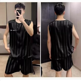 ชุดนอนผู้ชาย เสื้อกล้าม กางเกงขาสั้น ผ้าซาตินสุดหรู ผ้าเย็น ผ้านิ่มไม่เเข็ง
