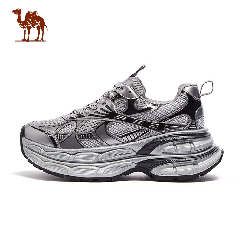 CAMEL CROWN รองเท้าผ้าใบย้อนยุคผู้ชายรองเท้าลําลองเพิ่มความสูงพื้นหนา