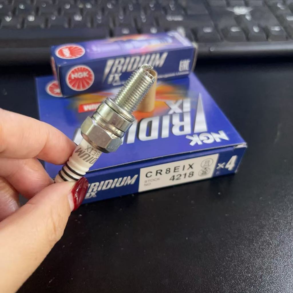 CR8EIX 4218 NGK หัวเทียนอิริเดียม CR8EIX Huanglong 600 Huanglong 300 GW250 CB400