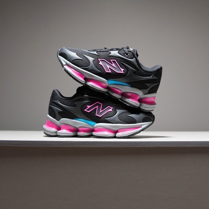 ABZORB 2000 รองเท้าลำลองทรงแบน สวมใส่สบาย น้ำหนักเบา และทนทาน