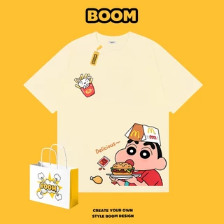 BOOM เสื้อยืดชายหญิงแขนสั้น สีขาว เสื้อยืดแขนสั้น ลายการ์ตูนเครยอนชินจัง ผ้าฝ้าย 100% ระบายอากาศดี เหมาะสำหรับเยาวชน