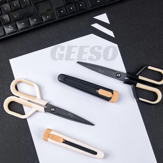 GEESO 2 in 1 กรรไกรการเคลือบฟลูออรีน คมกริบ เป็นกรรไกรและตรงปลอกเป็นคัทเตอร์ในตัว ตัดเทปกาวได้ ไม่เหนี้ยวติดกรรไกร Multi-Purpose Scissors Utility Knife for Home Office Art 二合一剪刀