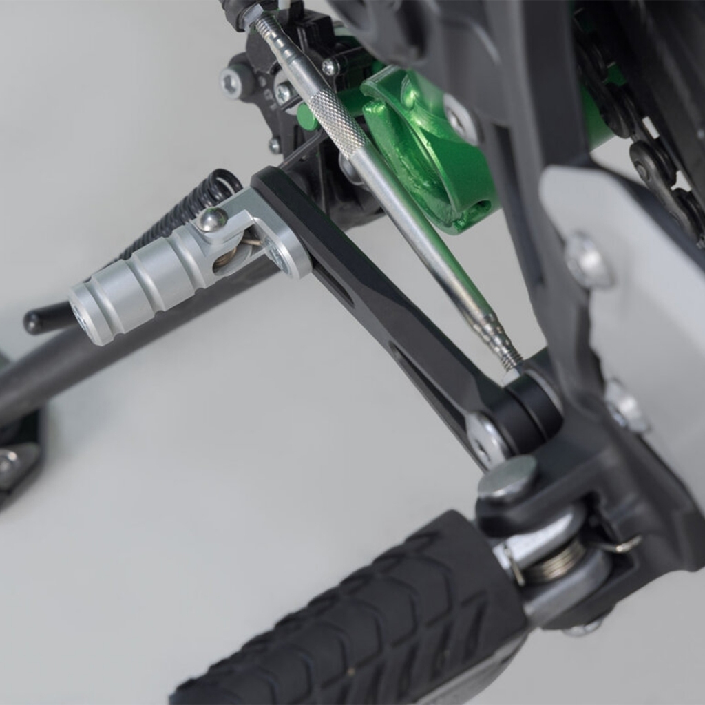 ใช้ได้กับ Kawasaki Z900 SE/Z900RS CAFE/Z900 อะไหล่มอเตอร์ไซค์ เกียร์ แป้นเหยียบ มือเบรค แป้นเหยียบ