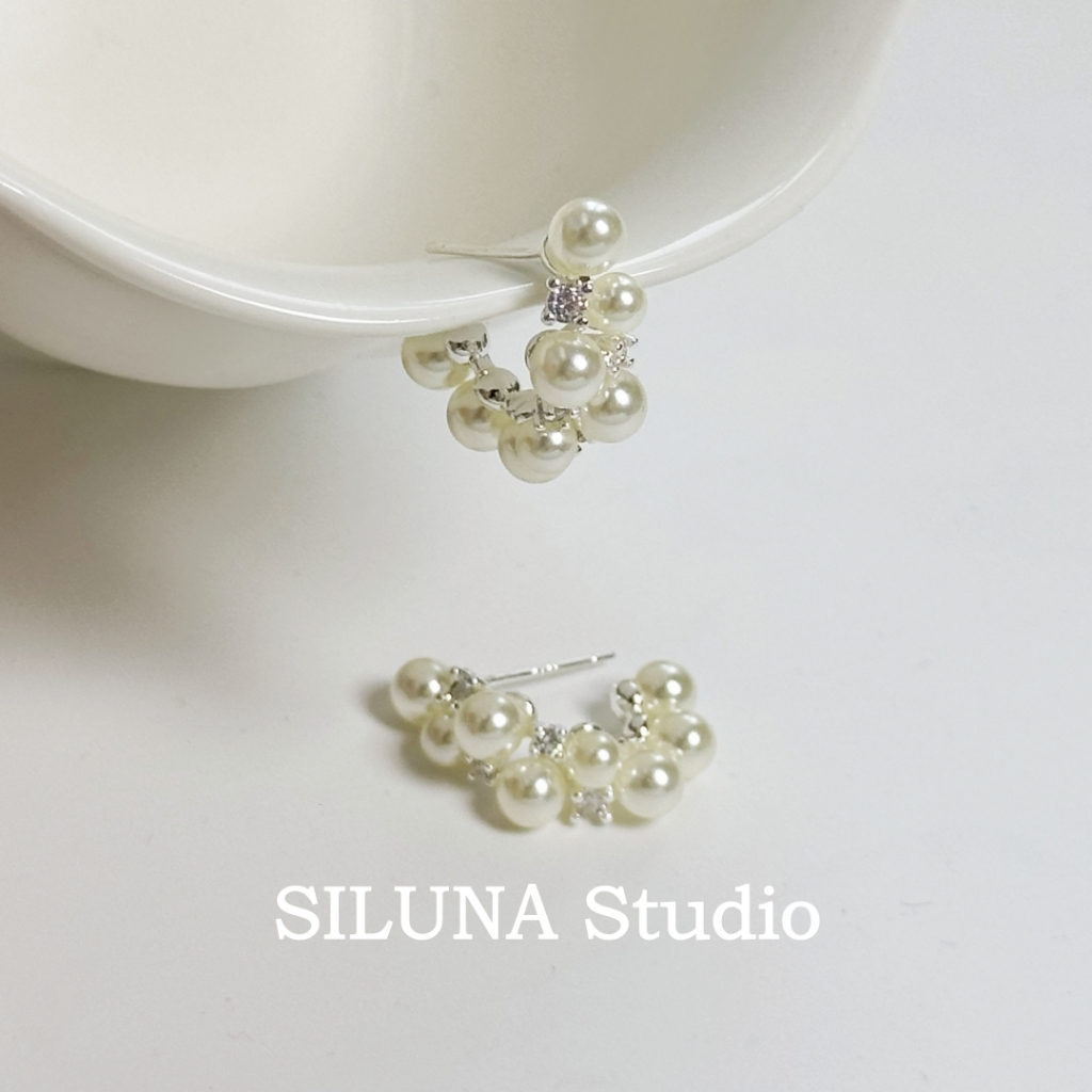 |SILUNA| ต่างหูรูปตัว C สไตล์ใหม่ กับสายมุกสีขาวเงิน - ER309X