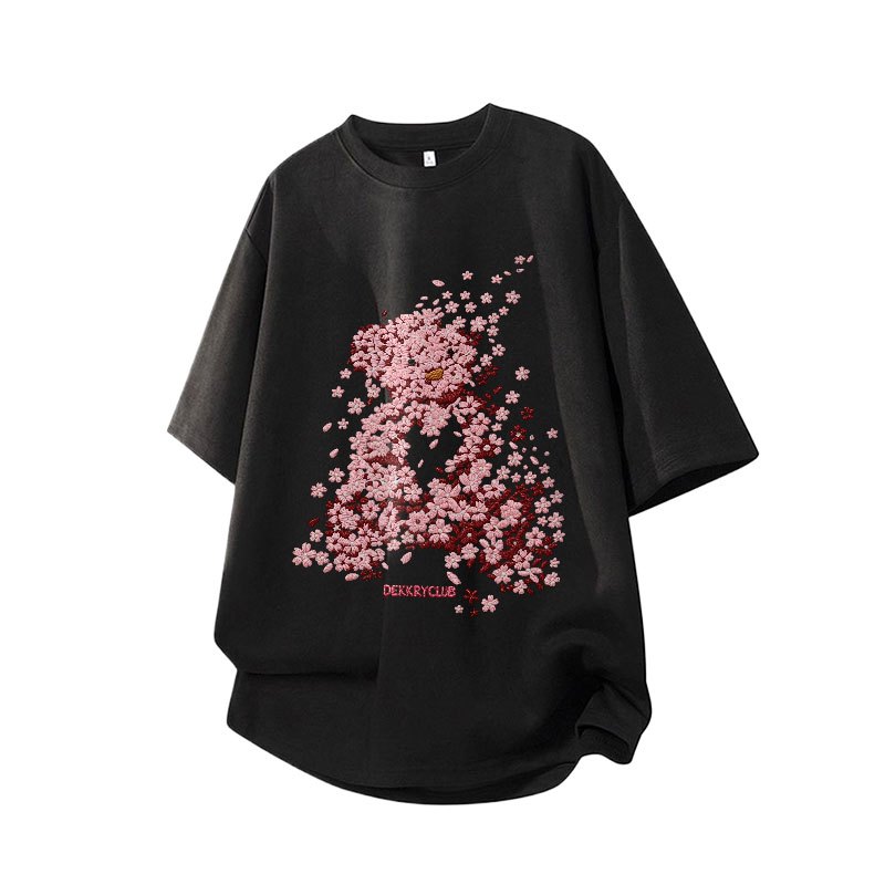 【จัดส่งจากกรุงเทพฯ】 NASA เสื้อผ้าฤดูร้อน oversize สีดำ เสื้อแขนสั้น สดใส สไตล์ลำลอง ลายดอกซากุระสีชมพู ใส่สบาย ระบายอากาศ ยูนิเซ็กส์ YG4499 ราคา ถูกที่สุด ดีลบีเคเค