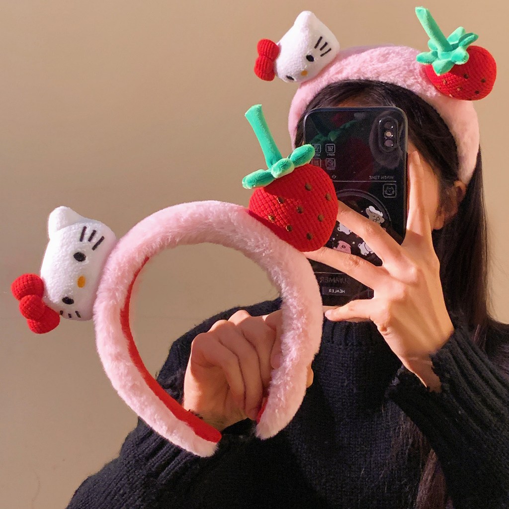ที่คาดผม Hello Kitty สำหรับสุภาพสตรี ออกแบบเหมือนตุ๊กตาหญิง